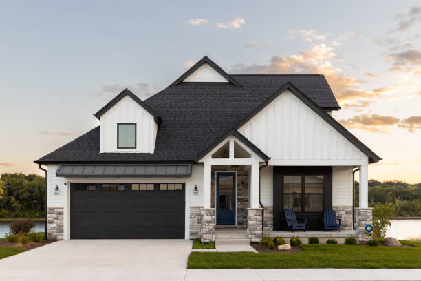 Best Flat Roofing  in Shelburn, IN